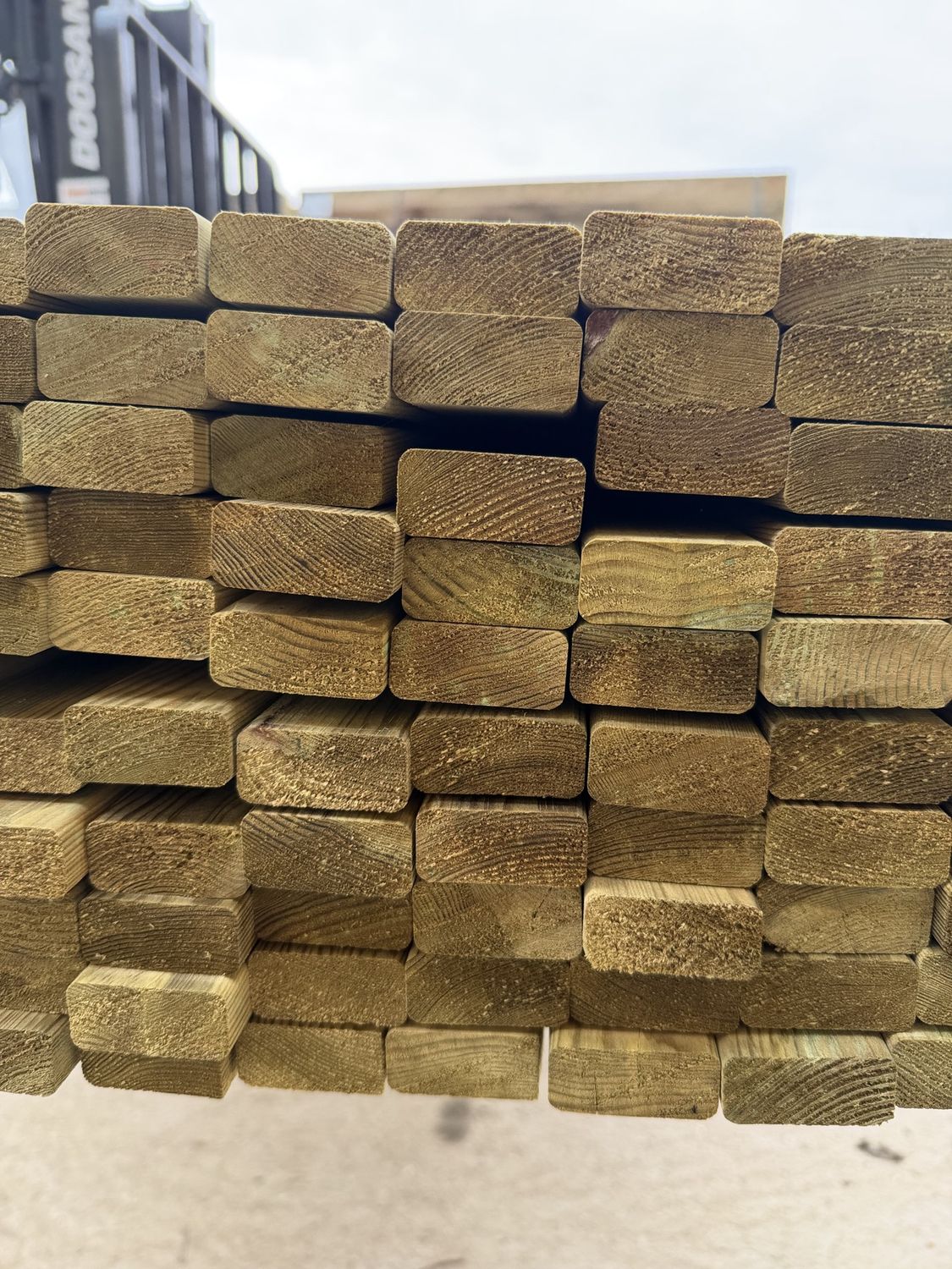 Landscape Batten PAR Eased 4 Edges Tanalised 25x50 (20.5X44) 3.9m