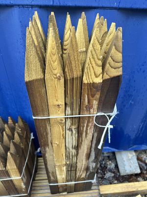 Pointed Pegs - 47x50x900mm