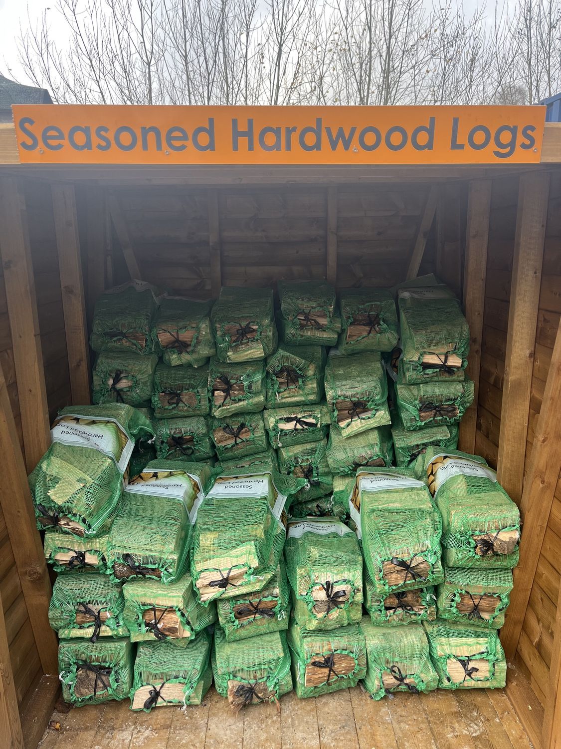 Firewood: Seasoned Logs - 30 Litre Nets - 1 Net