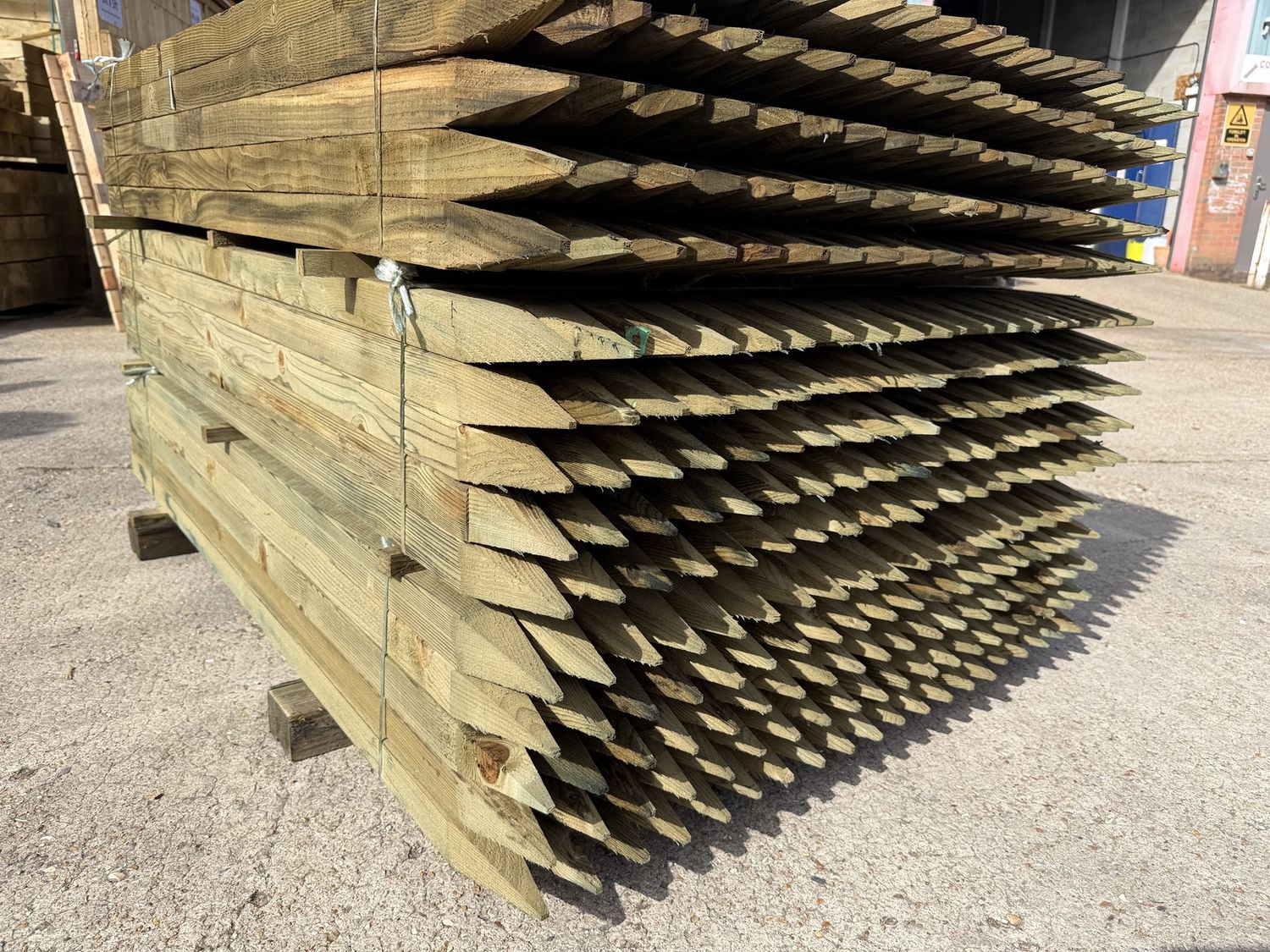 Pointed Pegs - 47x50x1500mm