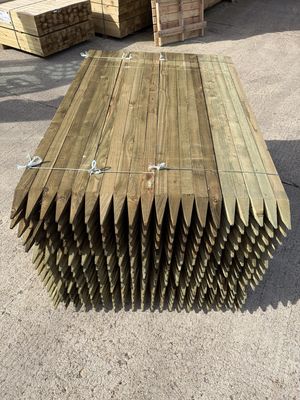 Pointed Pegs - 47x50x1500mm