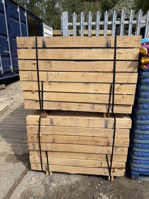 Oak Garden Sleepers 100x200x1200mm