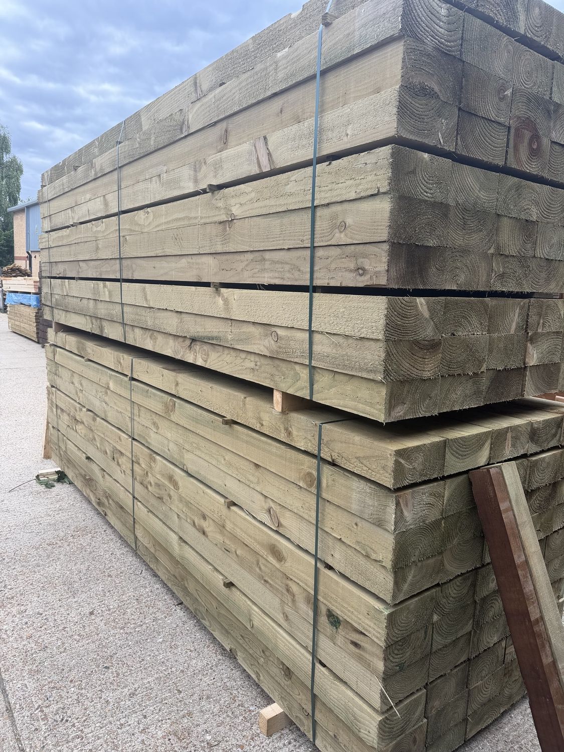 Garden Sleepers Softwood Pressure Treated - 100x200x3600mm