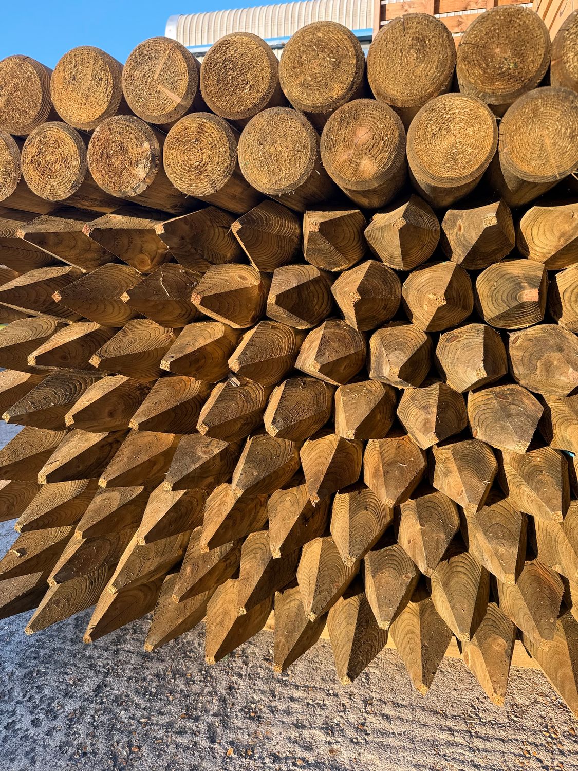 6ft (1.8m) 100mm FULL Round Pointed Presure Treated Fence Post