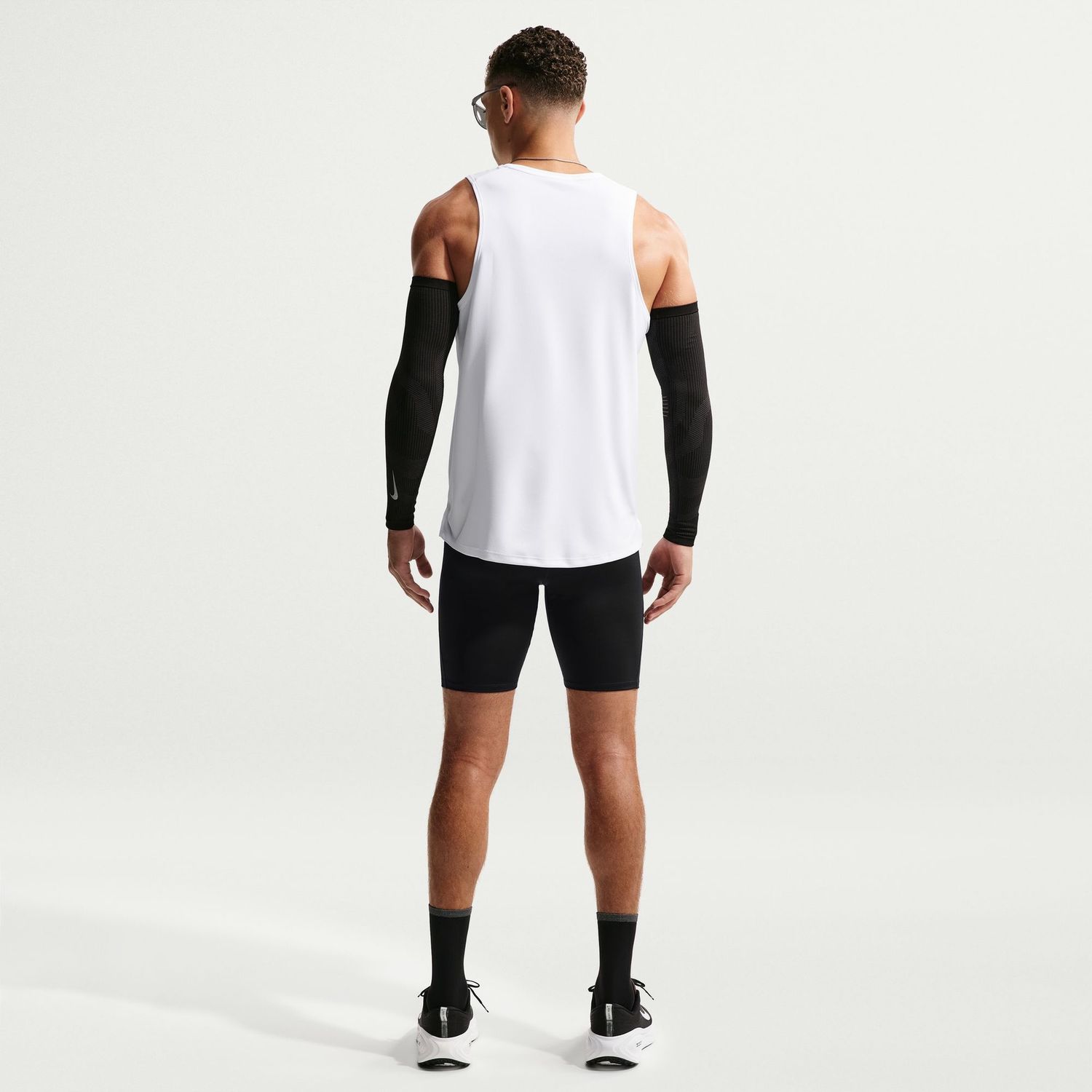 Nike Men's Fast Dri-FIT Brief-Lined Half Tight 9 - Black