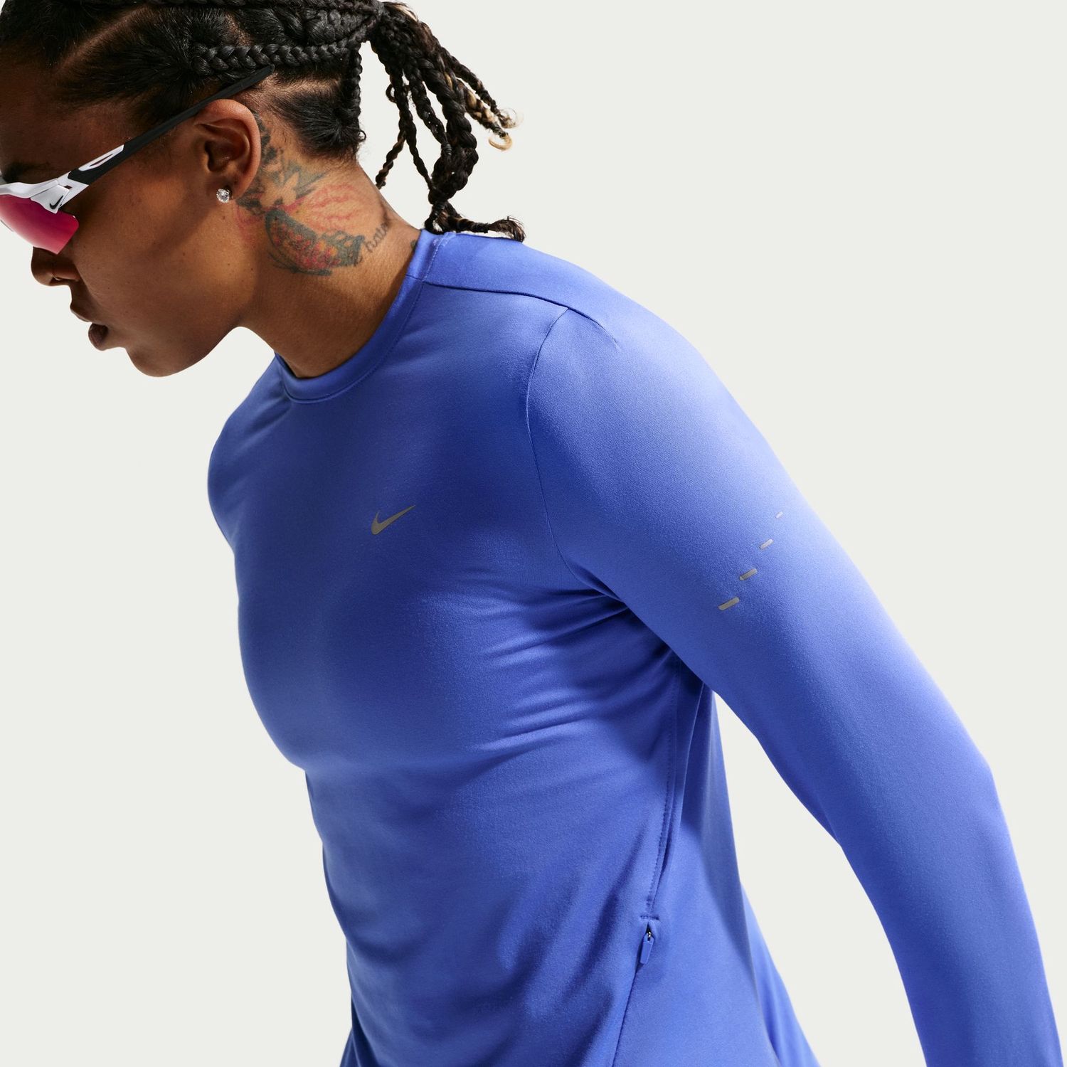 Nike Women's Swift Dri-FIT UV Long-Sleeve Crew-Neck Running Top - Sapphire