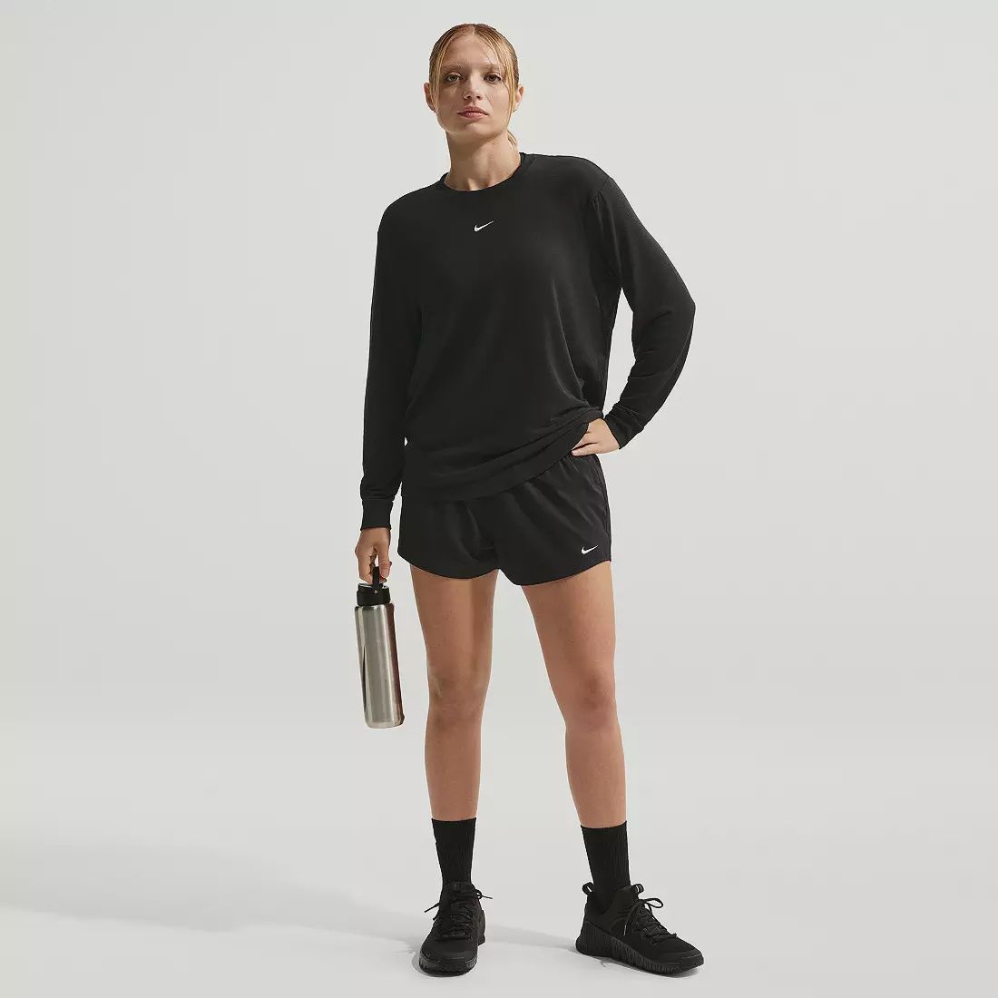 Nike Women's One Dri-FIT Mid-Rise 3" Shorts