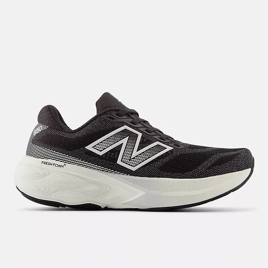 Women's Fresh Foam X 880v15 - Black/White