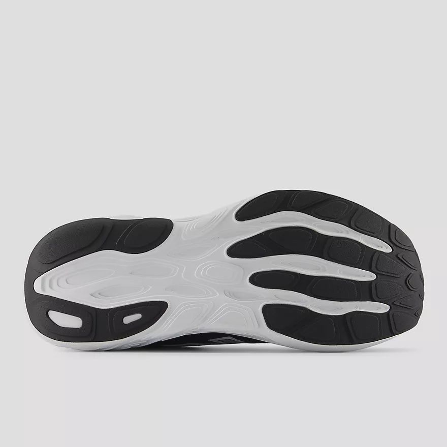 Men's Fresh Foam X 880v15 XWide - Black/White