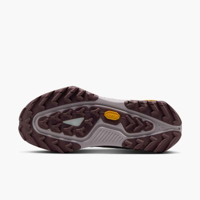 Nike Women's ACG Zegama - Barely Green