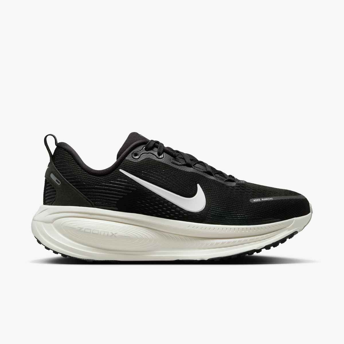 Nike Women's Vomero 18 - Black/White