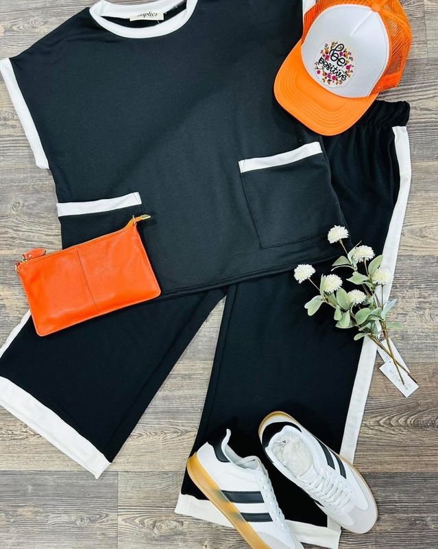 Out for Errands Crop Pants