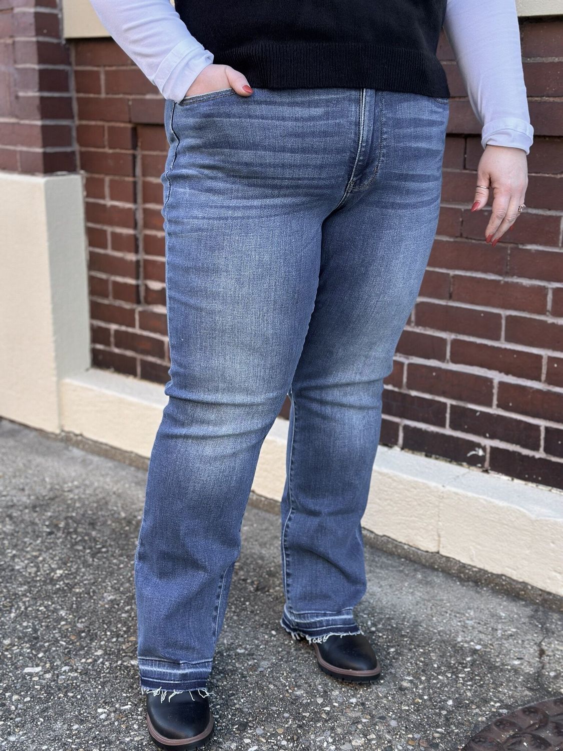 Judy Blue Released Hem Dad Jean