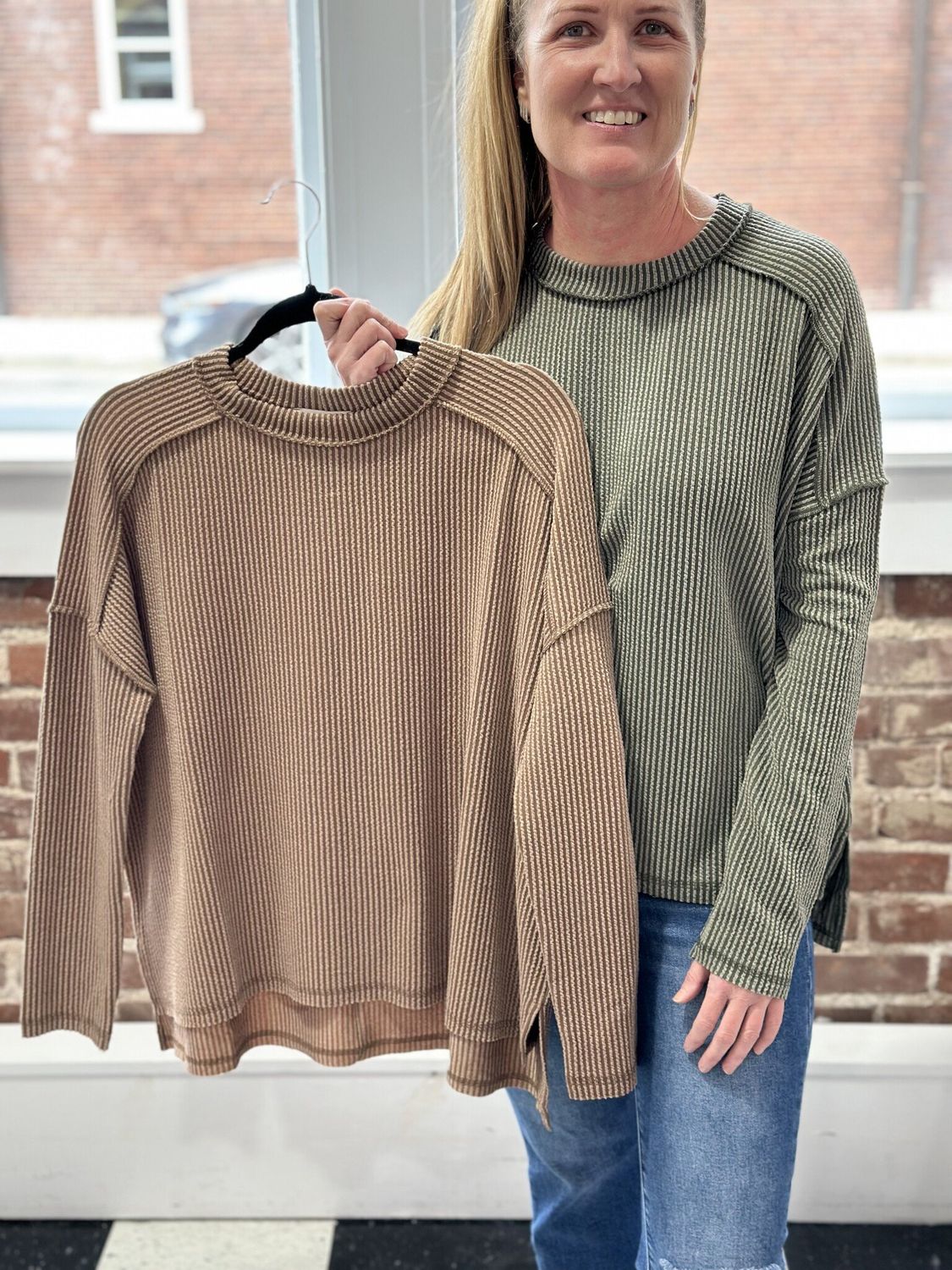 Ribbed Split Side Top in Brown
