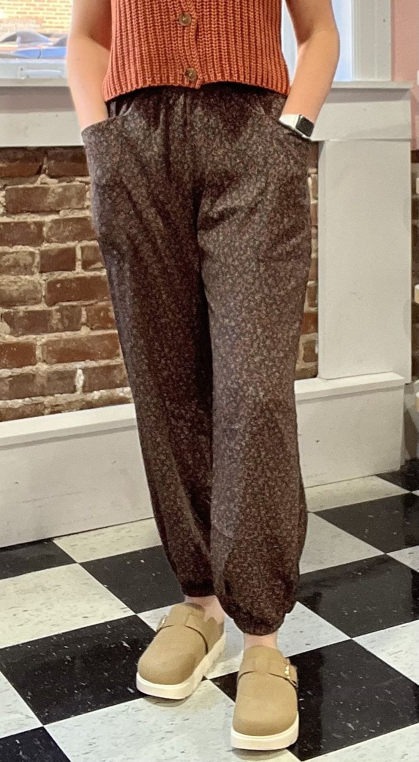 Hunter Green Petite Floral Jogger Pants