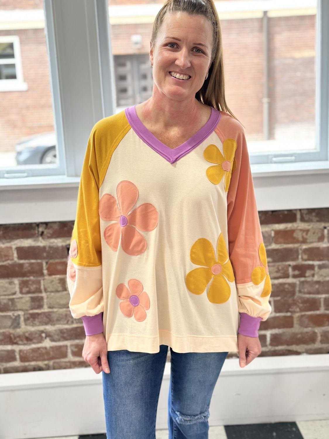 Daisy Appliqué Top in Beige