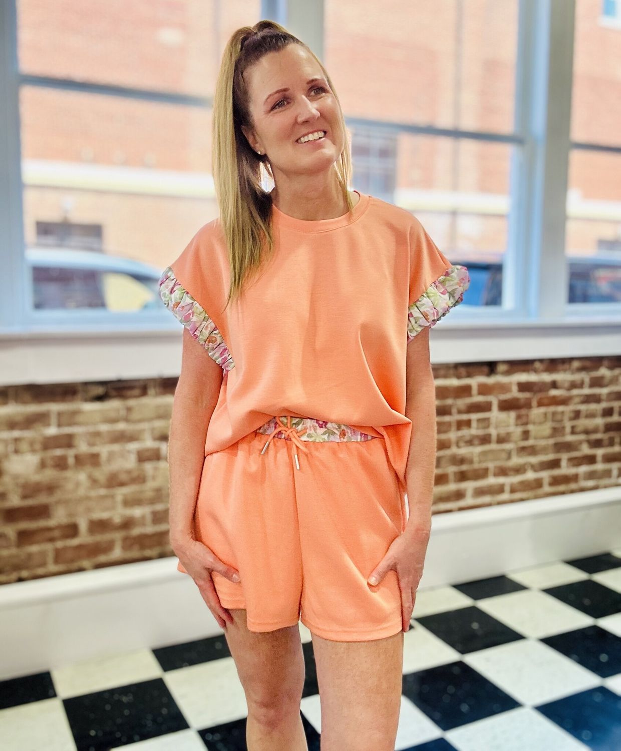 The Janie Summer Shorts in Coral