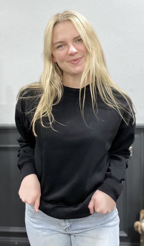 Mock Neck Pullover in Black