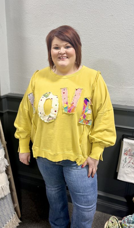 Patchwork Love Pullover in Yellow