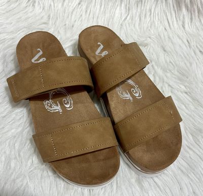 Paislee Sandal in Tan Paislee Sandal in Tan
