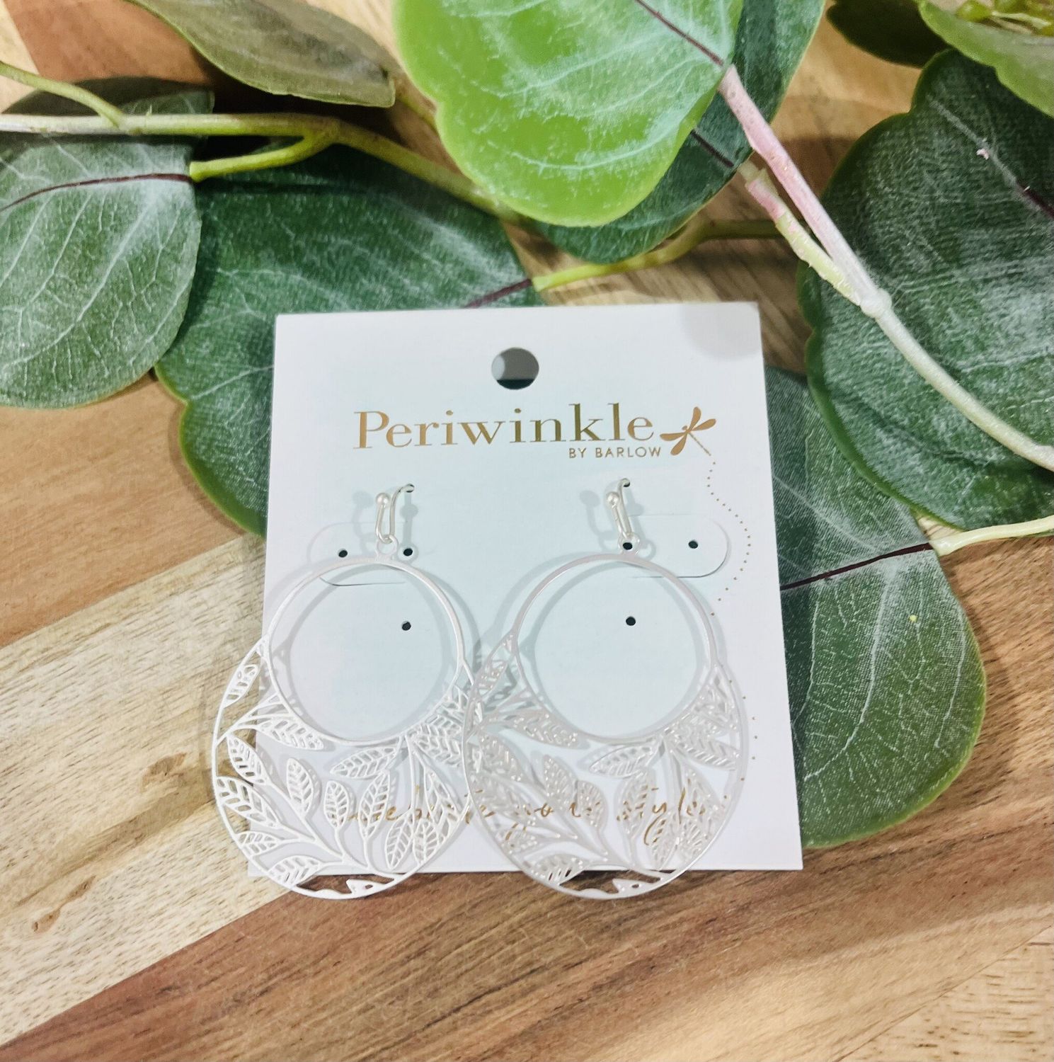 Leaf Cutout Hoop Earrings