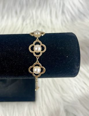 Gold Clover Bracelet Gold Clover Bracelet