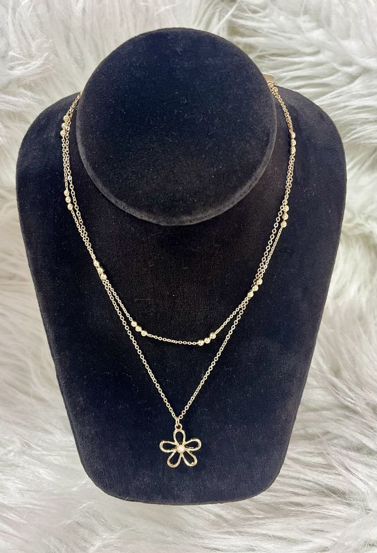 Retro Flower Layered Necklace