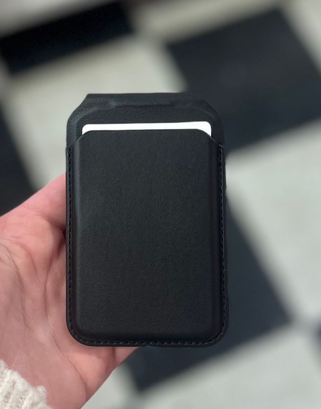 Magnetic Wallet &amp; Stand-Black