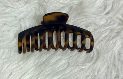 Matte Tortoise Rounded Claw Clip