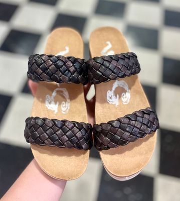 Braidon Sandal in Black