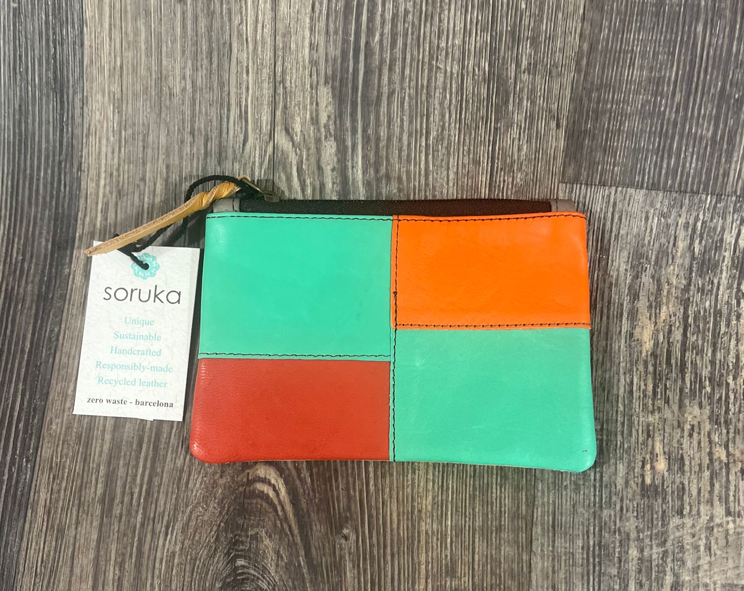 Zahra Plain Pouch-Green Mix