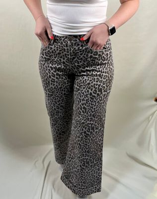 Leopard Cropped Wide Leg Jeans