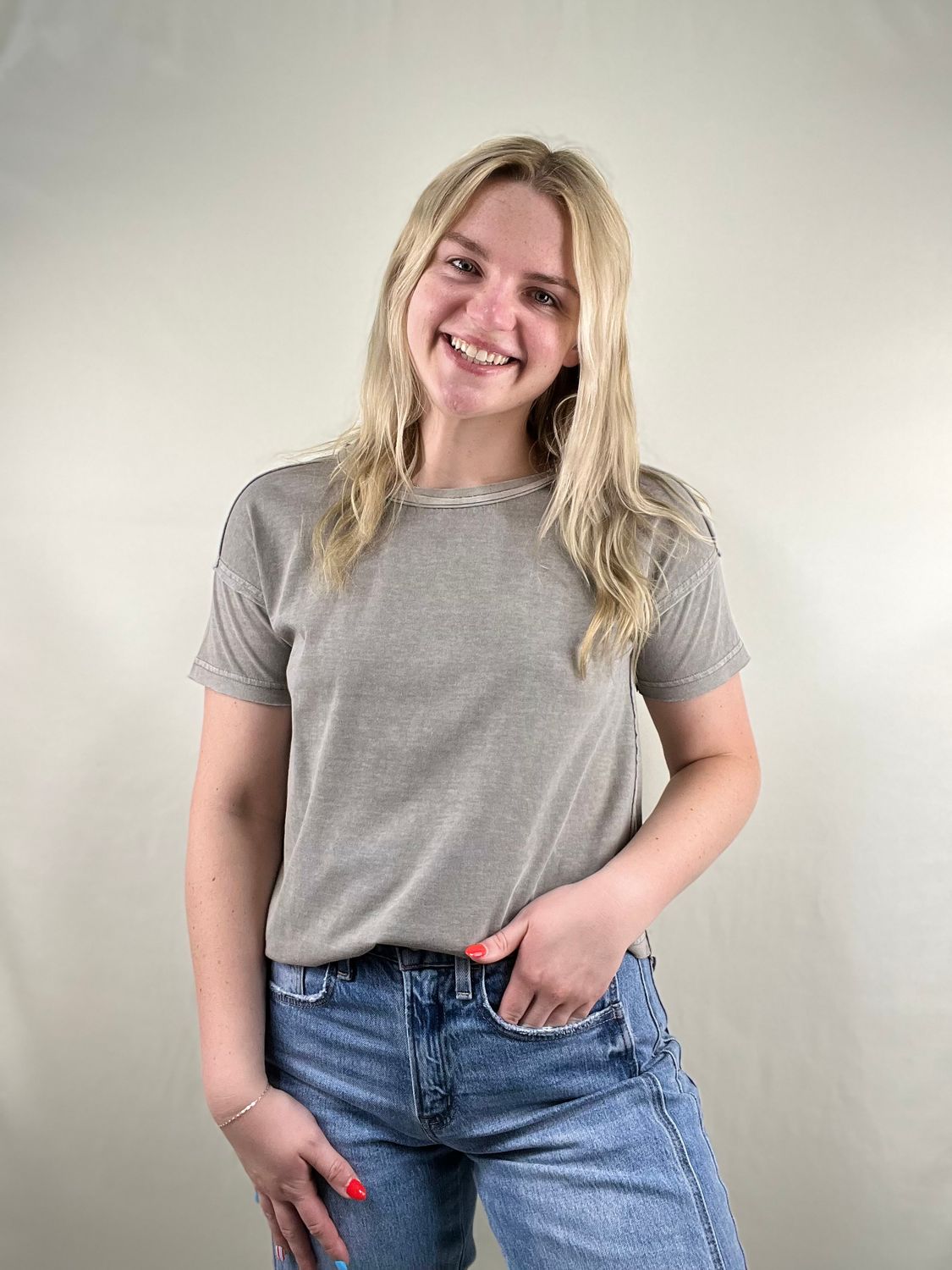Exposed Seam Tee in Grey