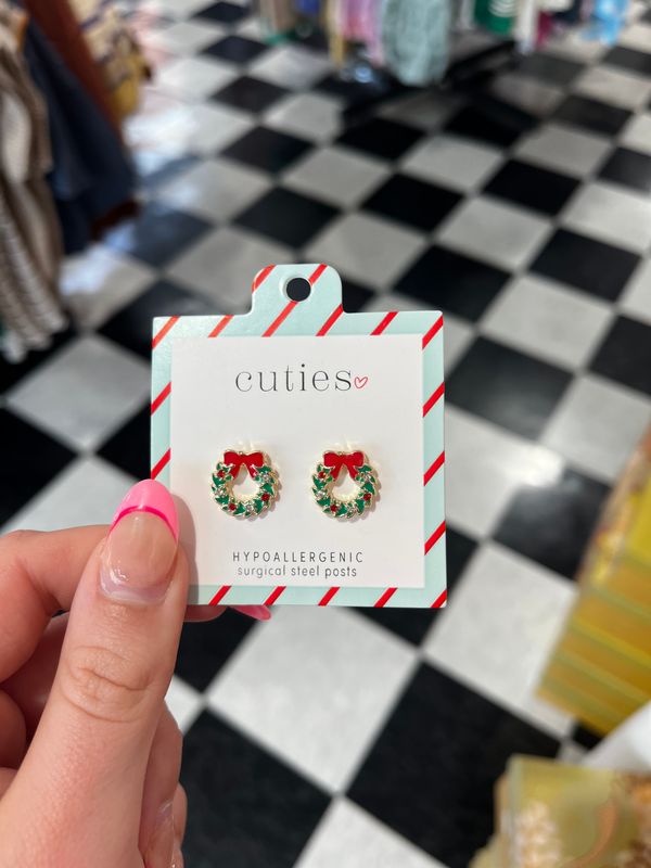 Wreath Stud Earrings