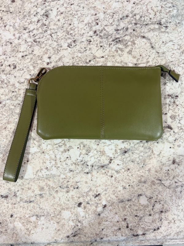 Olive Clutch