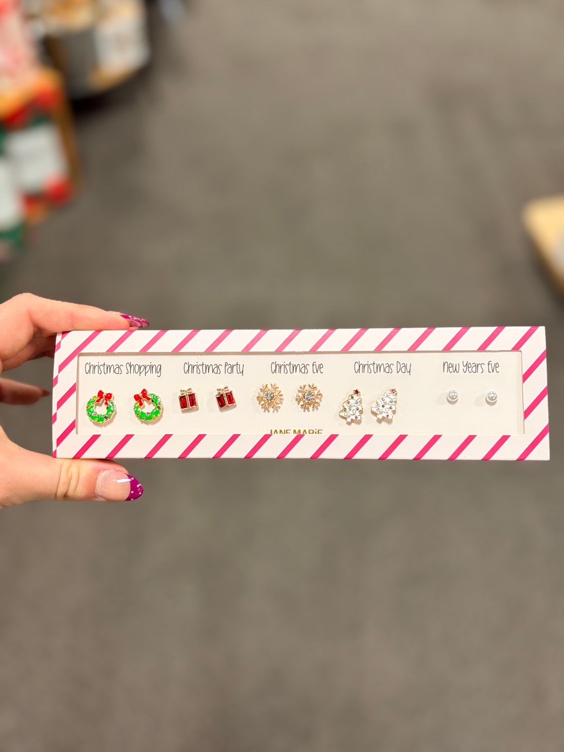 Wreath/Present Earring Set