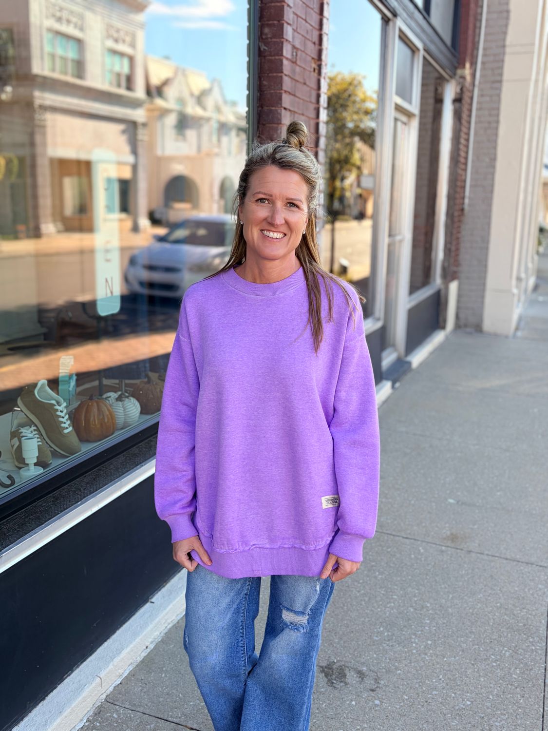 Comfy Round Pullover in Neon Violet