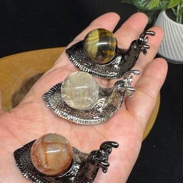 Snail Sphere Holder w/ Sphere