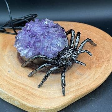 Amethyst Spider Lamp