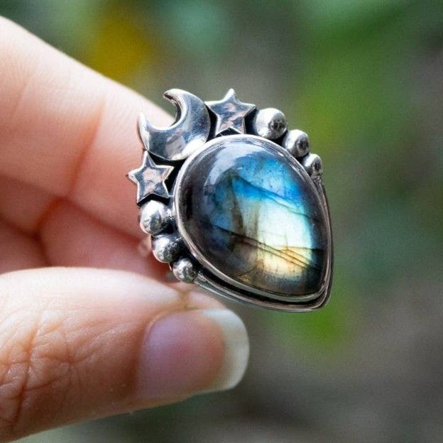 Celestial Whisper: Labradorite Ring