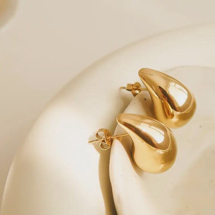 Colette - Gold Teardrop