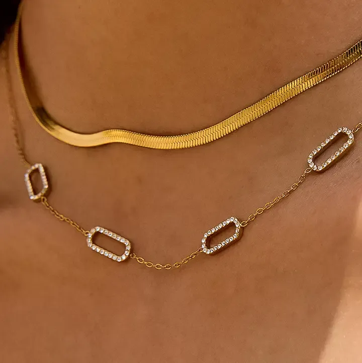 Burnisse - Gold Necklace