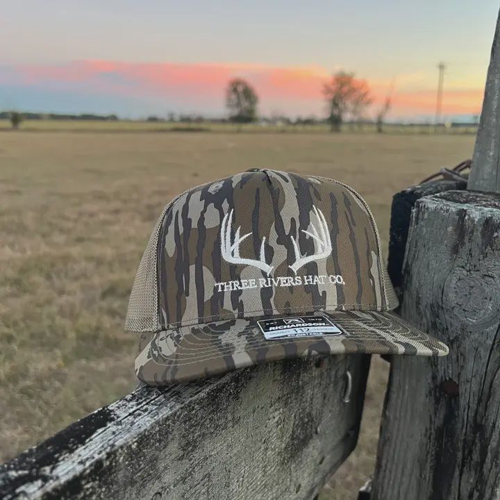 Classic Whitetail Rack