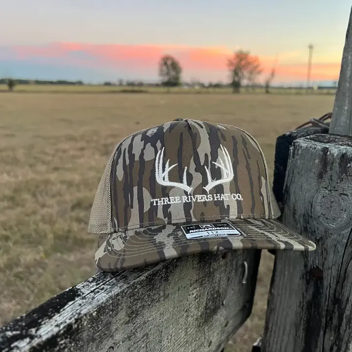 Classic Whitetail Rack