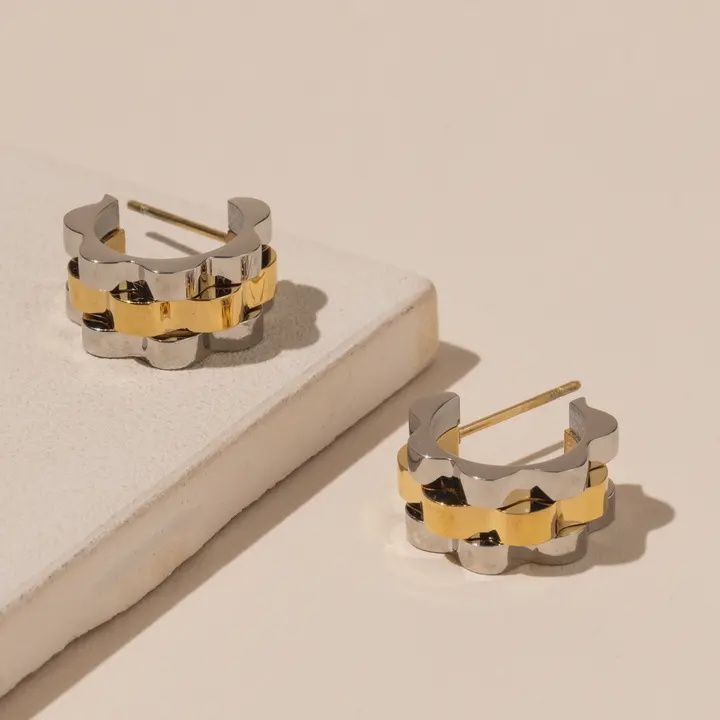 Wavy Cuff Earring