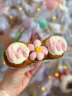 Mini Cinni’s For Mom