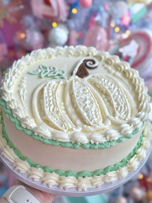 White Pumpkin Cake