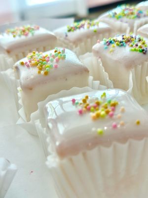 Petit Fours