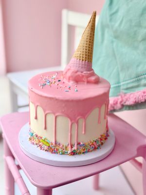 Melted Cone Cake