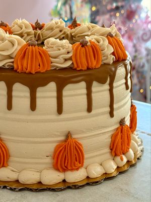 Pumpkin Biscoff Cake